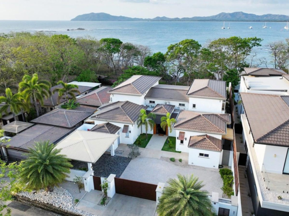 Stunning Oceanfront Home with Breathtaking Views of Tamarindo Bay