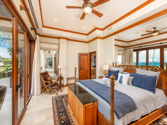 Luxury Beachfront Condo in Flamingo