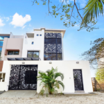 Beachfront Home Villa Ballena