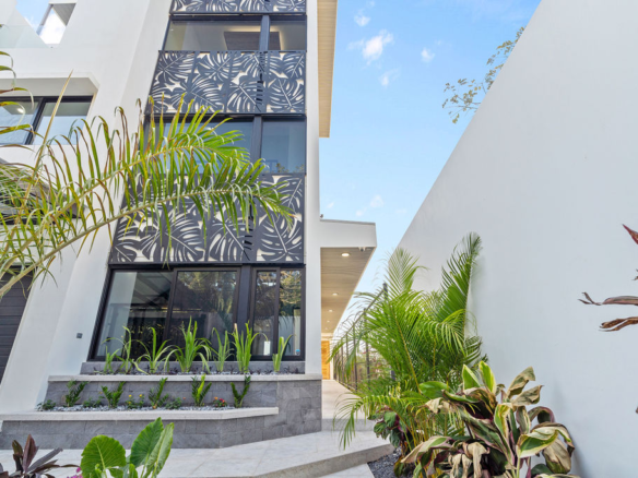 Beachfront Home Villa Ballena