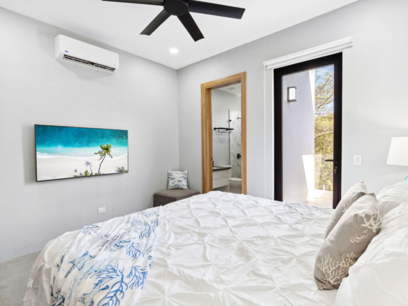 Beachfront Home Villa Ballena