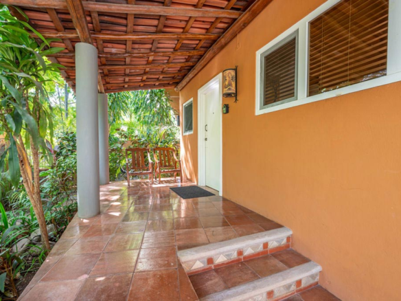 Family Home Retreat in Palm Beach Estates Playa Grande