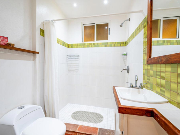 Family Home Retreat in Palm Beach Estates Playa Grande