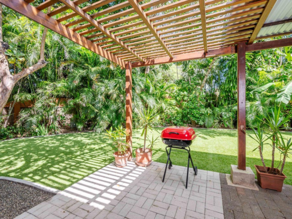 Family Home Retreat in Palm Beach Estates Playa Grande