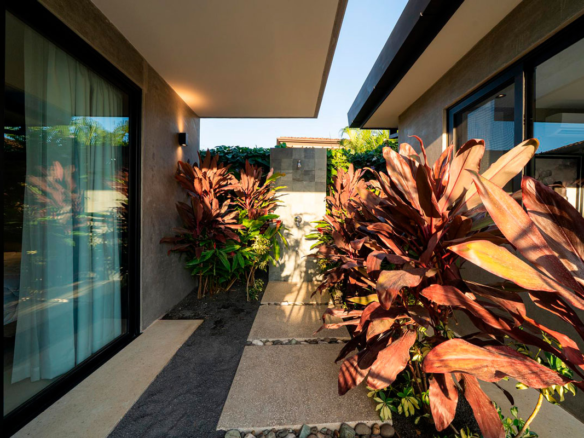 4-Bedroom Designer Home in Gated Community minutes to Tamarindo