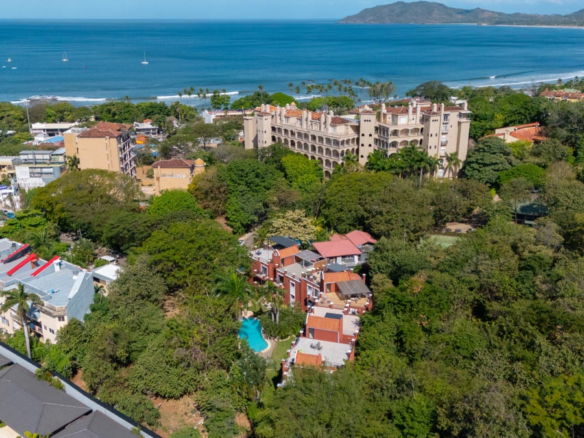 Charming two-bedroom Condo in the Heart of Tamarindo