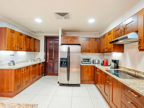 Spacious 3 bedroom condo with great privacy