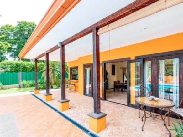 Private 2-Story Home Villa Flamboyan at La Josefina