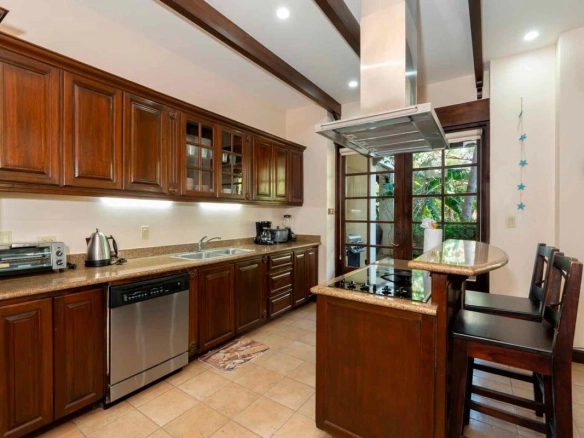 Corner Villa in Palma Real