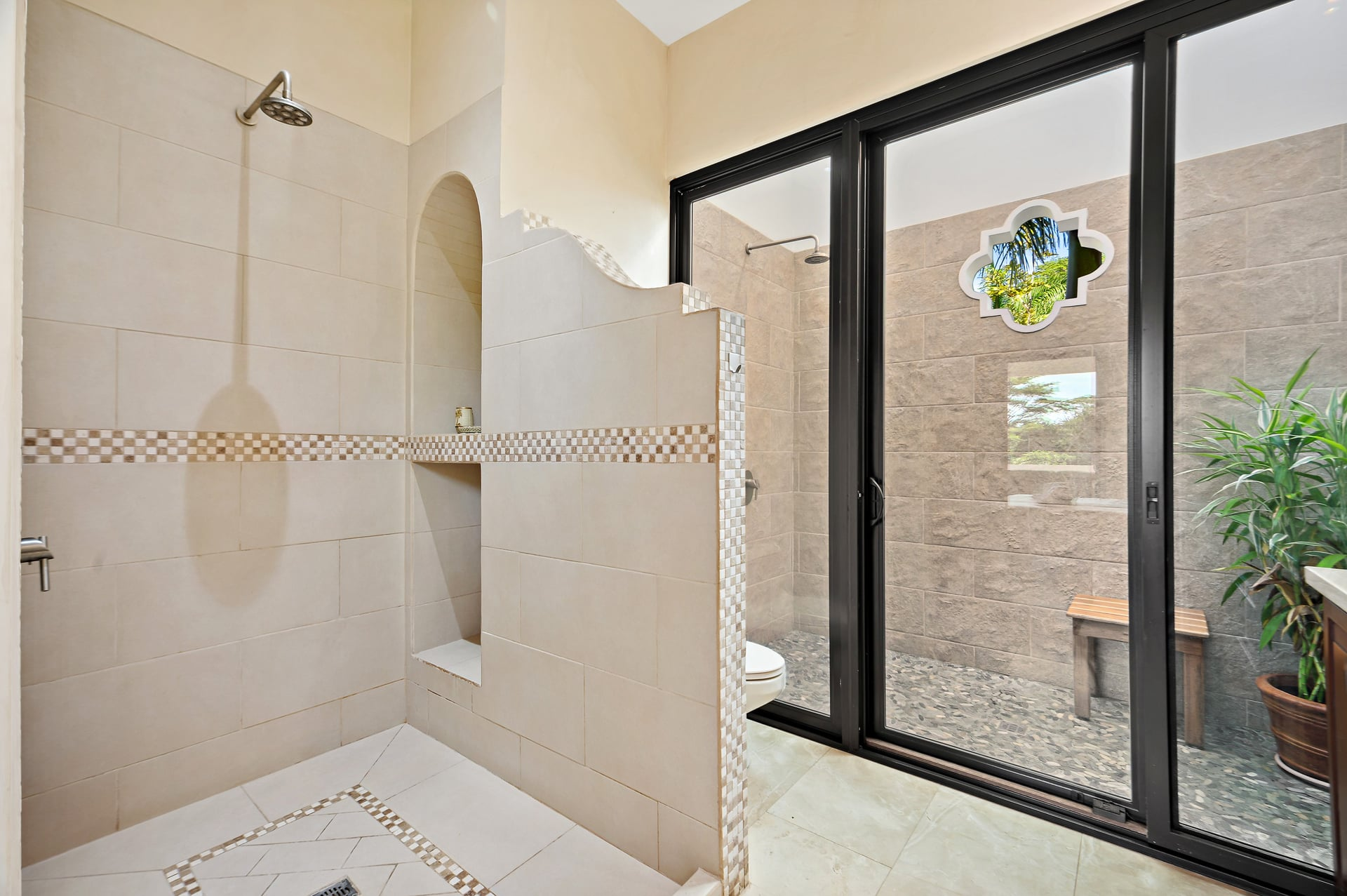 Tamarindo Real Estate 18