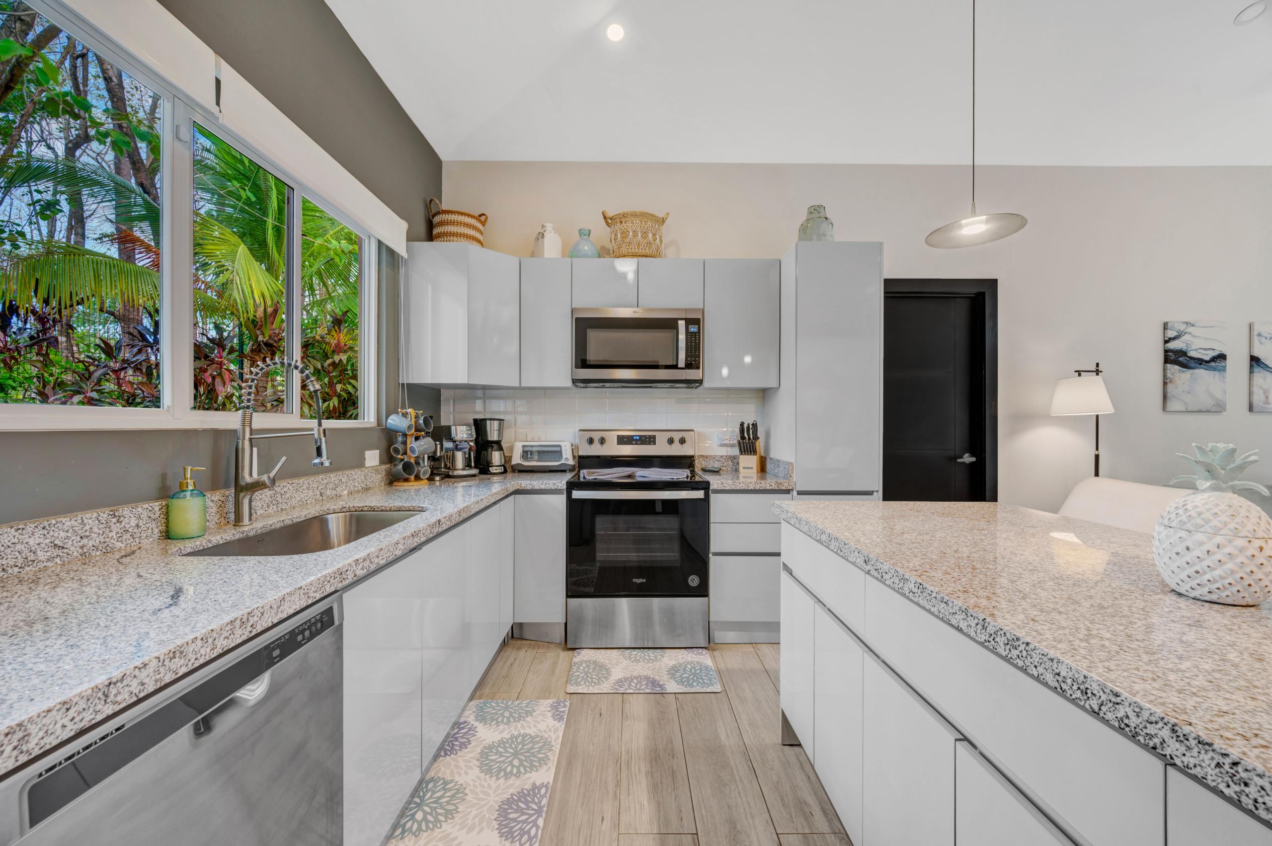 Avellanas Condo 3