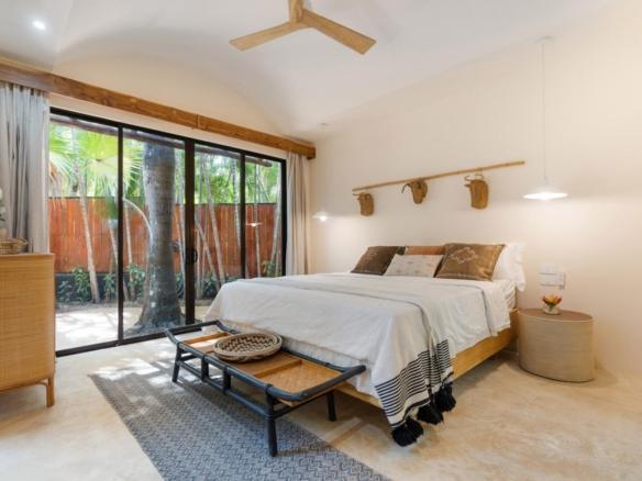 Designer Home for Sale in Tamarindo – Walk to the Beach | Casa Hannah Bonita