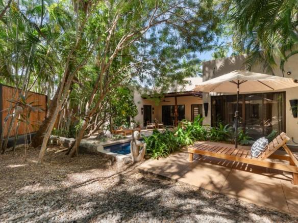 Designer Home for Sale in Tamarindo – Walk to the Beach | Casa Hannah Bonita