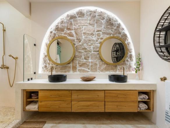 Designer Home for Sale in Tamarindo – Walk to the Beach | Casa Hannah Bonita