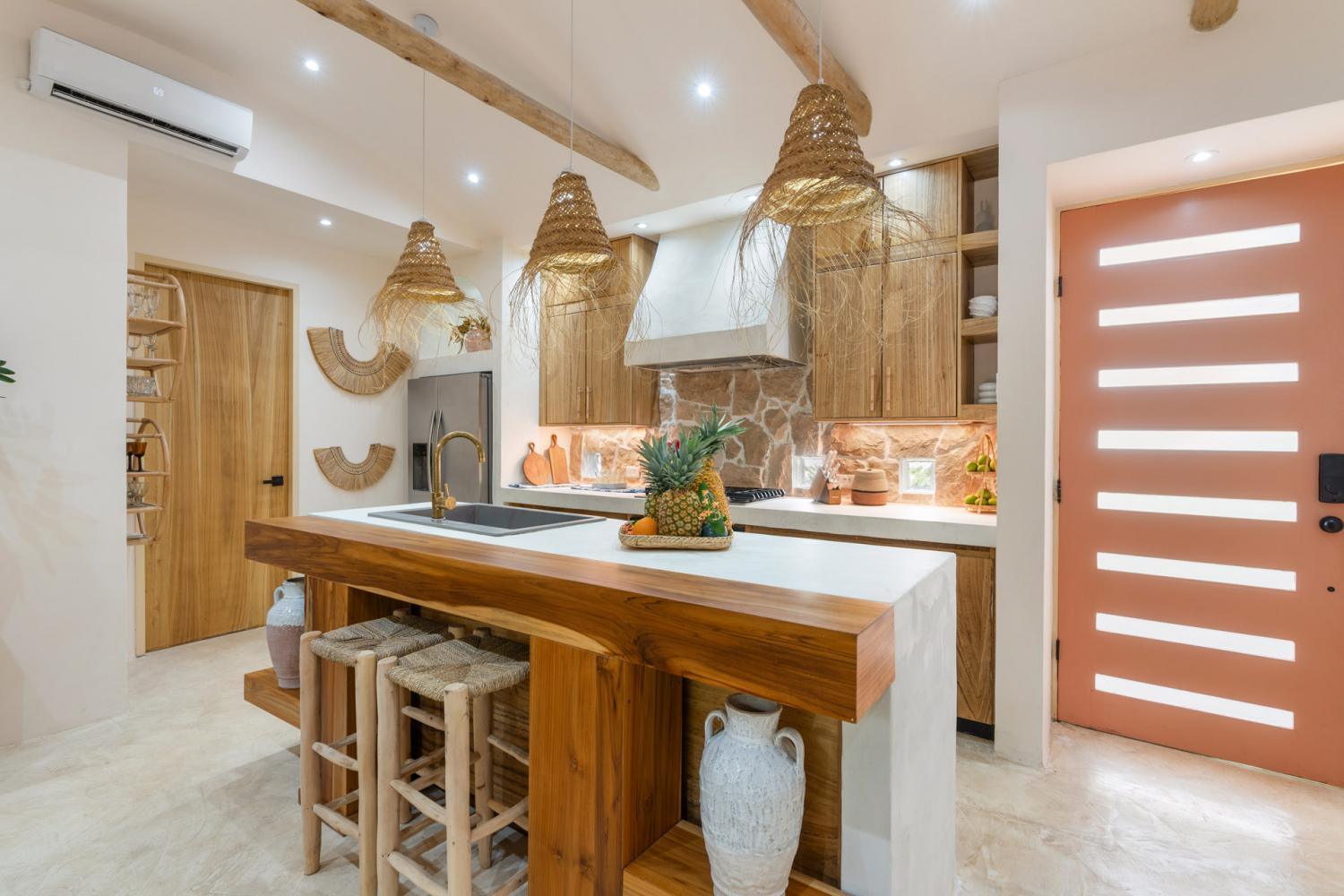 Casa Hannah Bonita Modern Tamarindo luxury home(14) Designer Home for Sale in Tamarindo – Walk to the Beach | Casa Hannah Bonita
