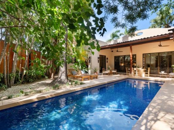 Designer Home for Sale in Tamarindo – Walk to the Beach | Casa Hannah Bonita