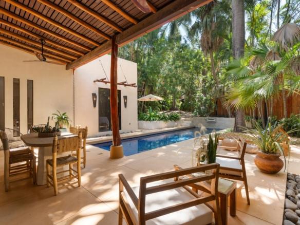 Designer Home for Sale in Tamarindo – Walk to the Beach | Casa Hannah Bonita