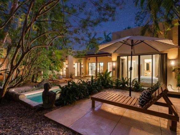 Designer Home for Sale in Tamarindo – Walk to the Beach | Casa Hannah Bonita