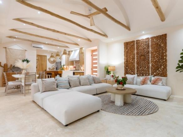Designer Home for Sale in Tamarindo – Walk to the Beach | Casa Hannah Bonita