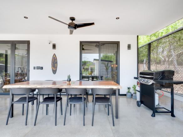 Casa Lubos – Modern Beach Home Just Minutes from Playa Grande