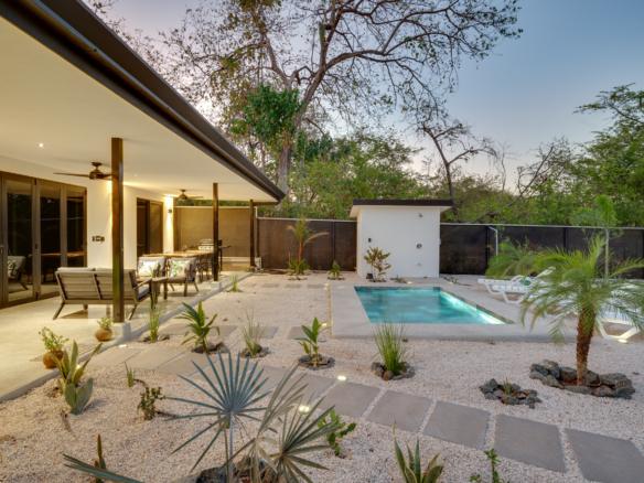 Casa Lubos – Modern Beach Home Just Minutes from Playa Grande