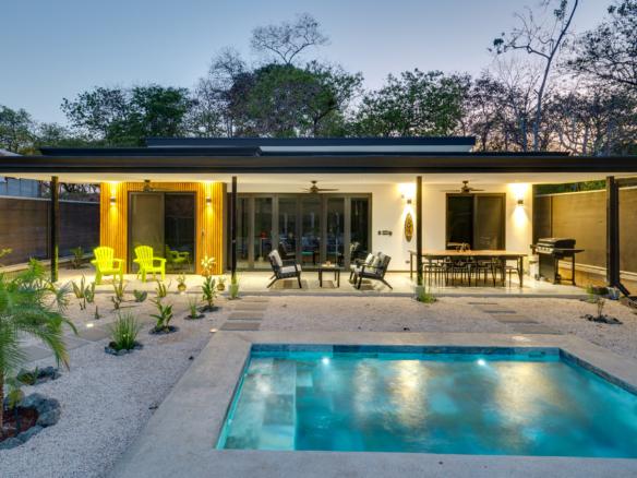 Casa Lubos – Modern Beach Home Just Minutes from Playa Grande