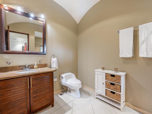 Villa Matapalo Tamarindo: Luxury Ocean View Condo at El Diria Resort