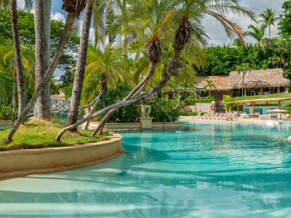 Villa Matapalo Tamarindo: Luxury Ocean View Condo at El Diria Resort
