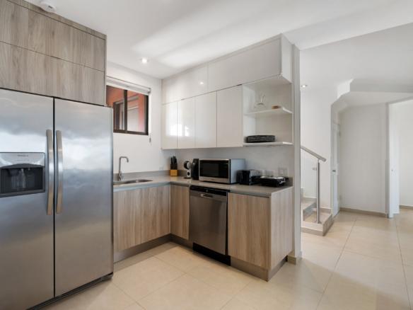 Bougainvillea 4315 Penthouse: Ocean-View Luxury in Reserva Conchal