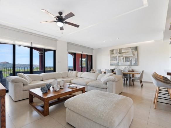 Bougainvillea 4315 Penthouse: Ocean-View Luxury in Reserva Conchal