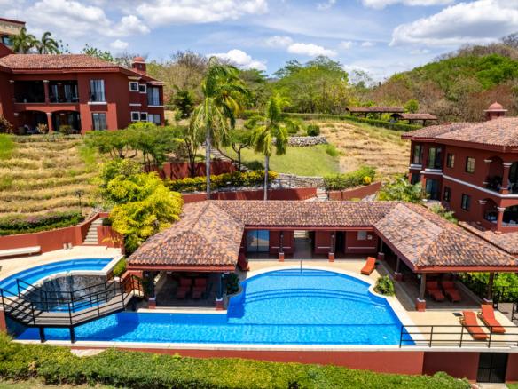 Bougainvillea 4315 Penthouse: Ocean-View Luxury in Reserva Conchal