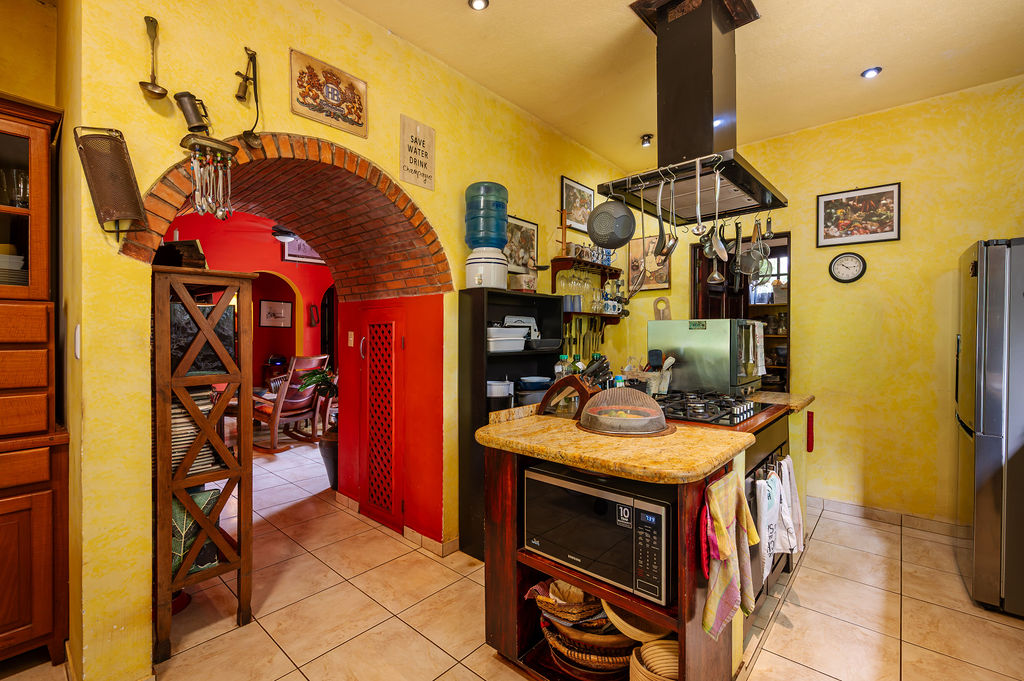 PalmBeachEstateshomeforsaleinPlayaGrandeCostaRica001-10 Spacious Palm Beach Estates Home with Separate Casita