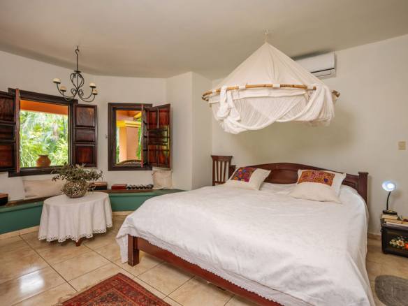 Spacious Palm Beach Estates Home with Separate Casita