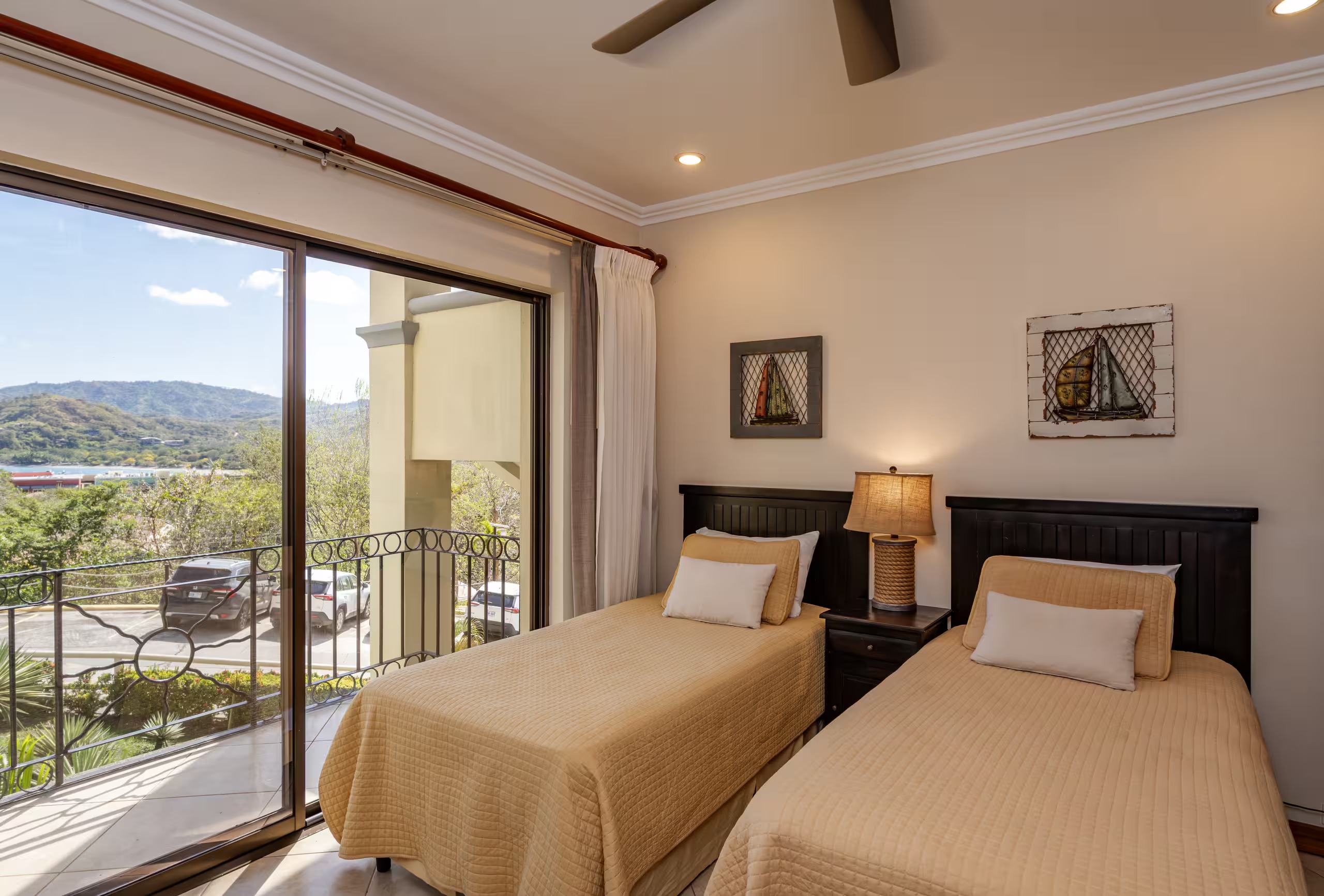 Oceanica 825 Playa Flamingo – Turnkey Ocean-View Condo