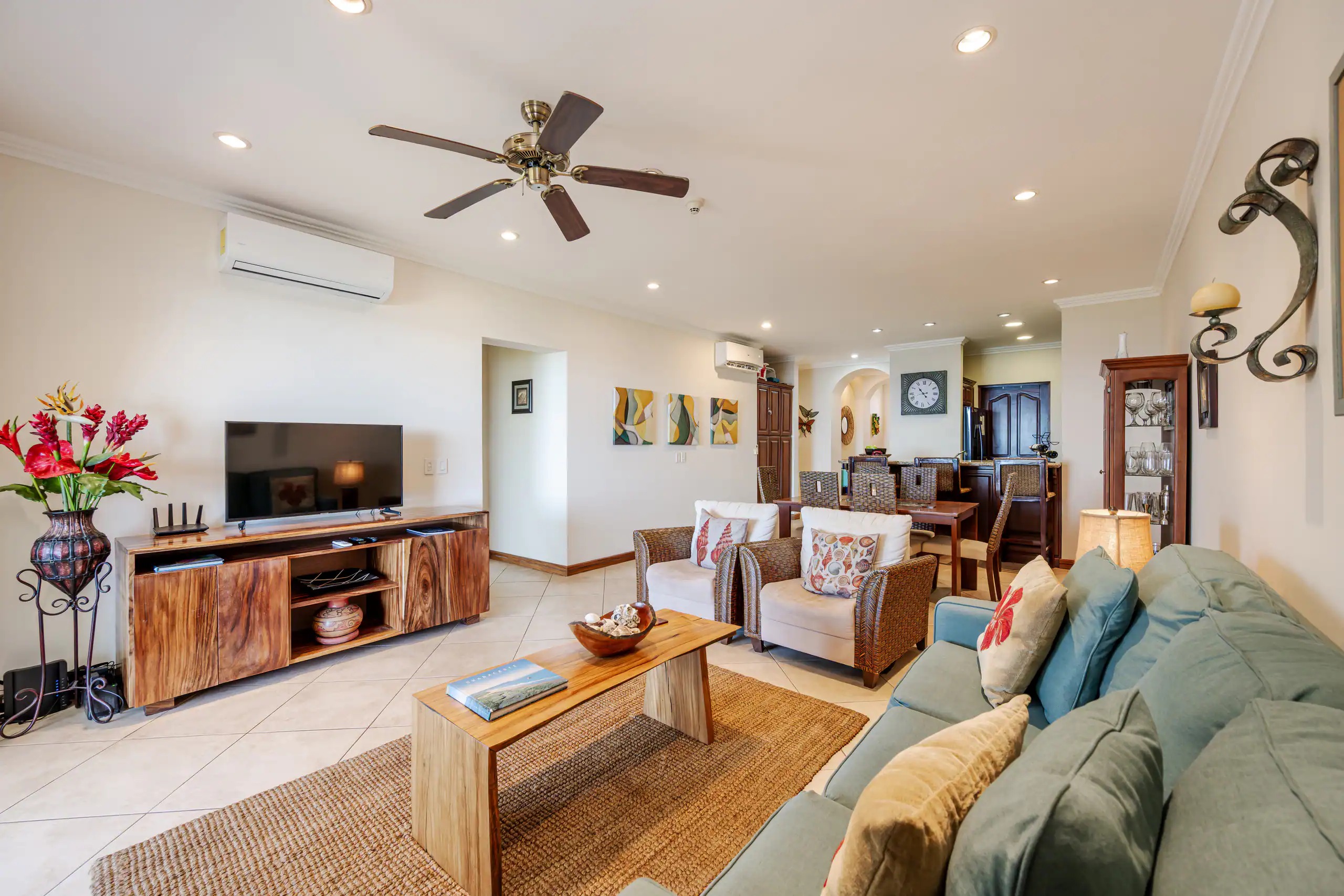 Oceanica 825 Playa Flamingo – Turnkey Ocean-View Condo