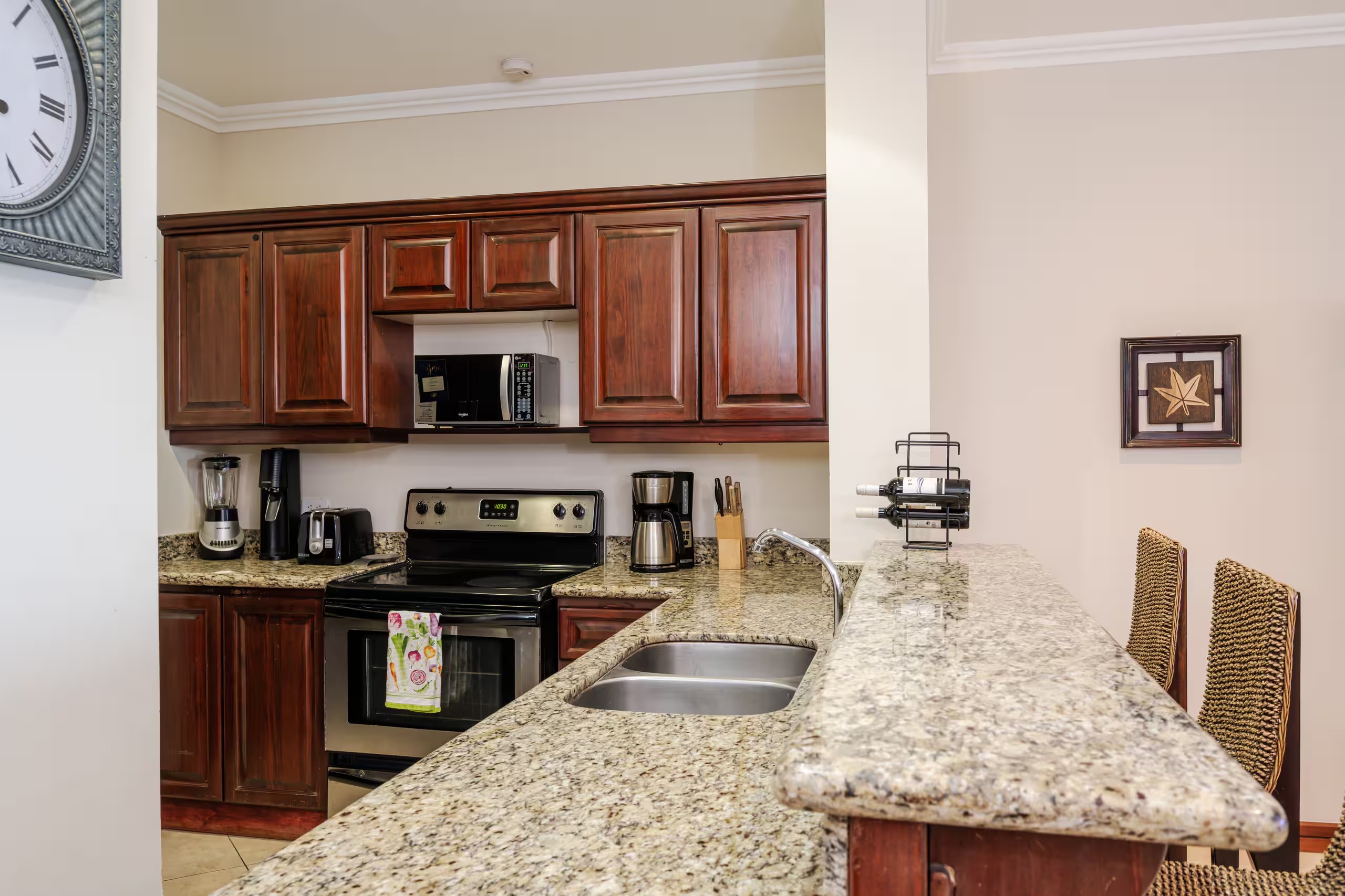 Oceanica 825 Playa Flamingo – Turnkey Ocean-View Condo
