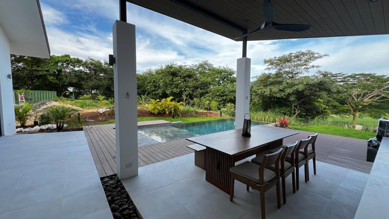 Agua Salada 10 Casa Agua Salada luxury golf course home in Reserva Conchal