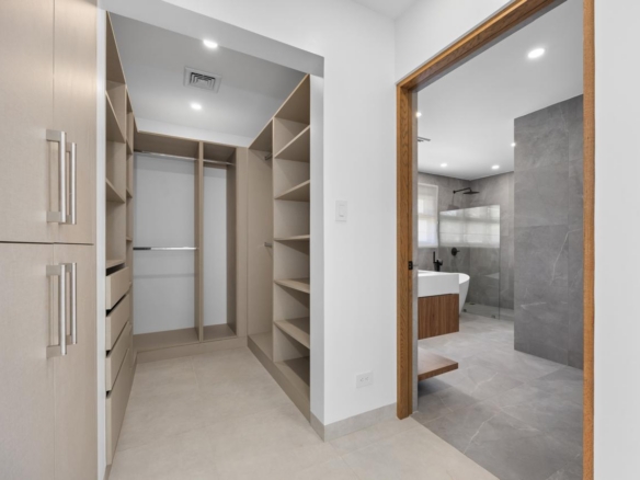 Casa Agua Salada luxury golf course home in Reserva Conchal