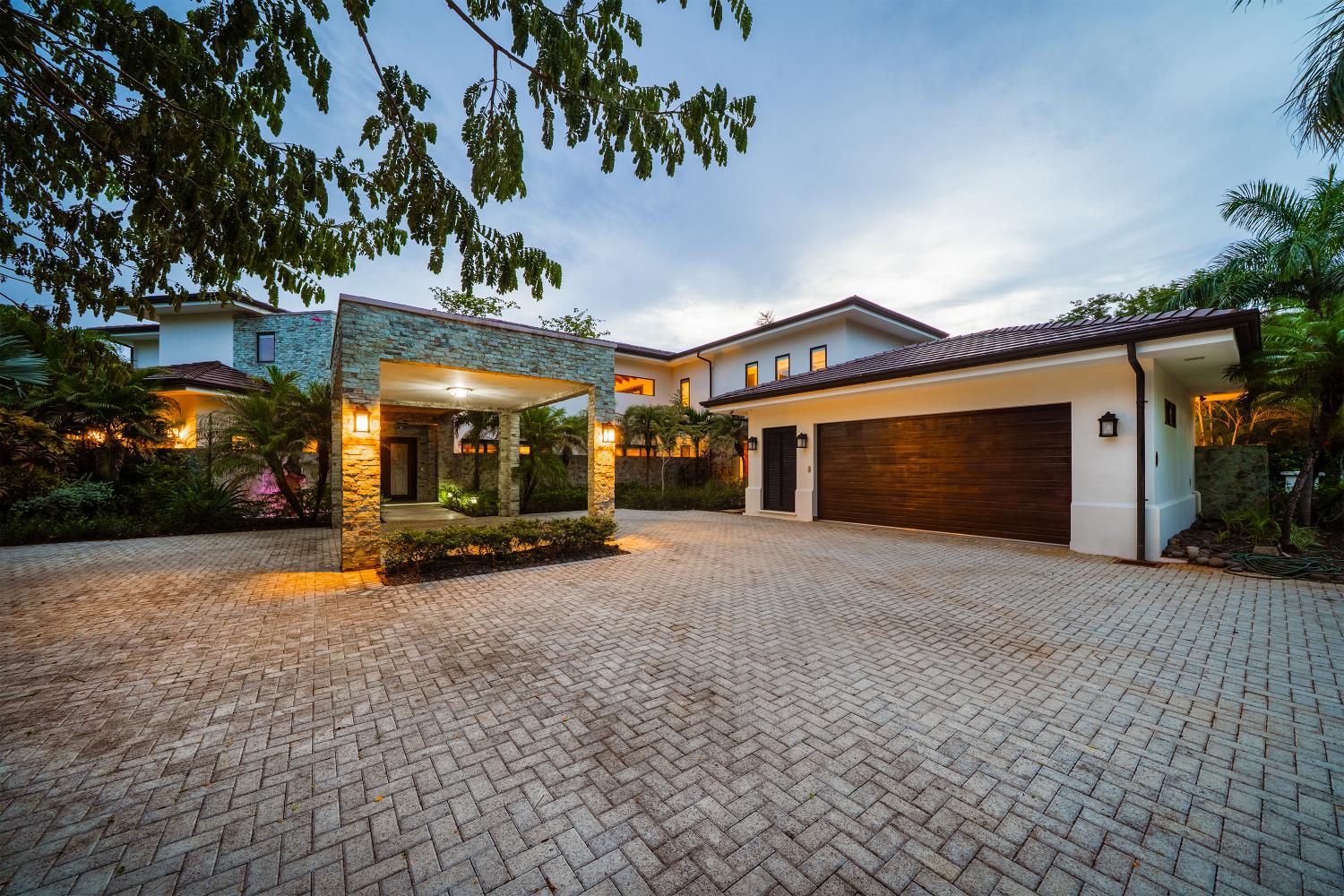 Casa Chano luxury home in Hacienda Pinilla with ocean and golf course views