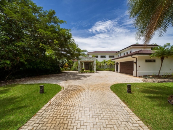 Casa Chano luxury home in Hacienda Pinilla with ocean and golf course views