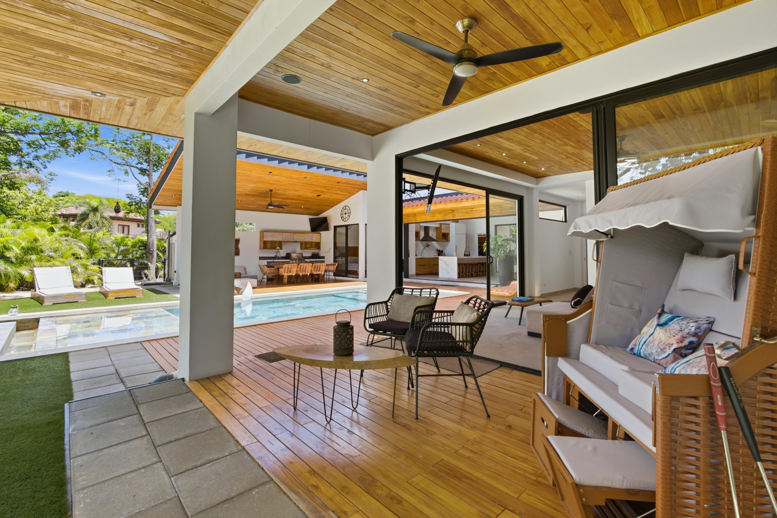 Casa La Ola Perfecta | Hacienda Pinilla Luxury Home