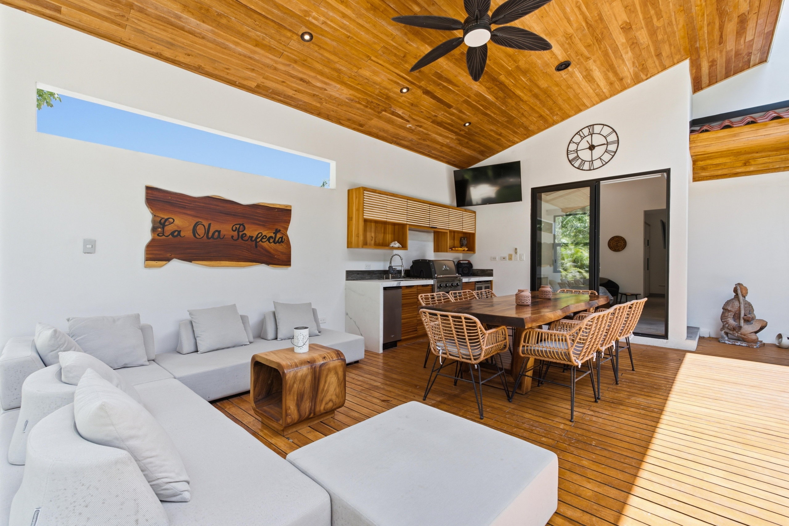 Casa La Ola Perfecta | Hacienda Pinilla Luxury Home