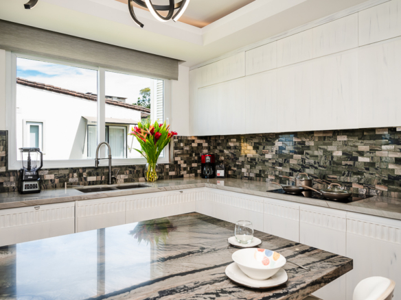 La Vista B6: A Fully Customized Ocean-View Condo in Tamarindo