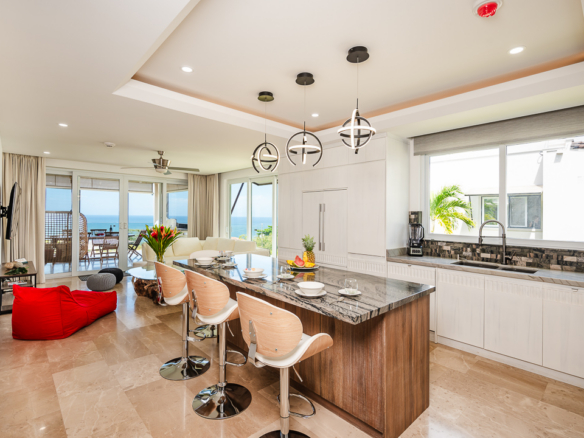 La Vista B6: A Fully Customized Ocean-View Condo in Tamarindo