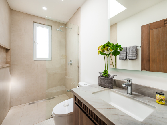 La Vista B6: A Fully Customized Ocean-View Condo in Tamarindo