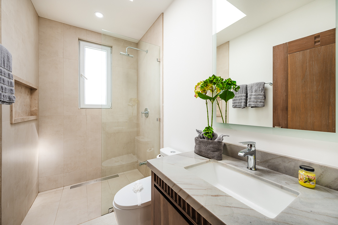 Custom La Vista B6 condominium with ocean views in Tamarindo(38) La Vista B6: A Fully Customized Ocean-View Condo in Tamarindo