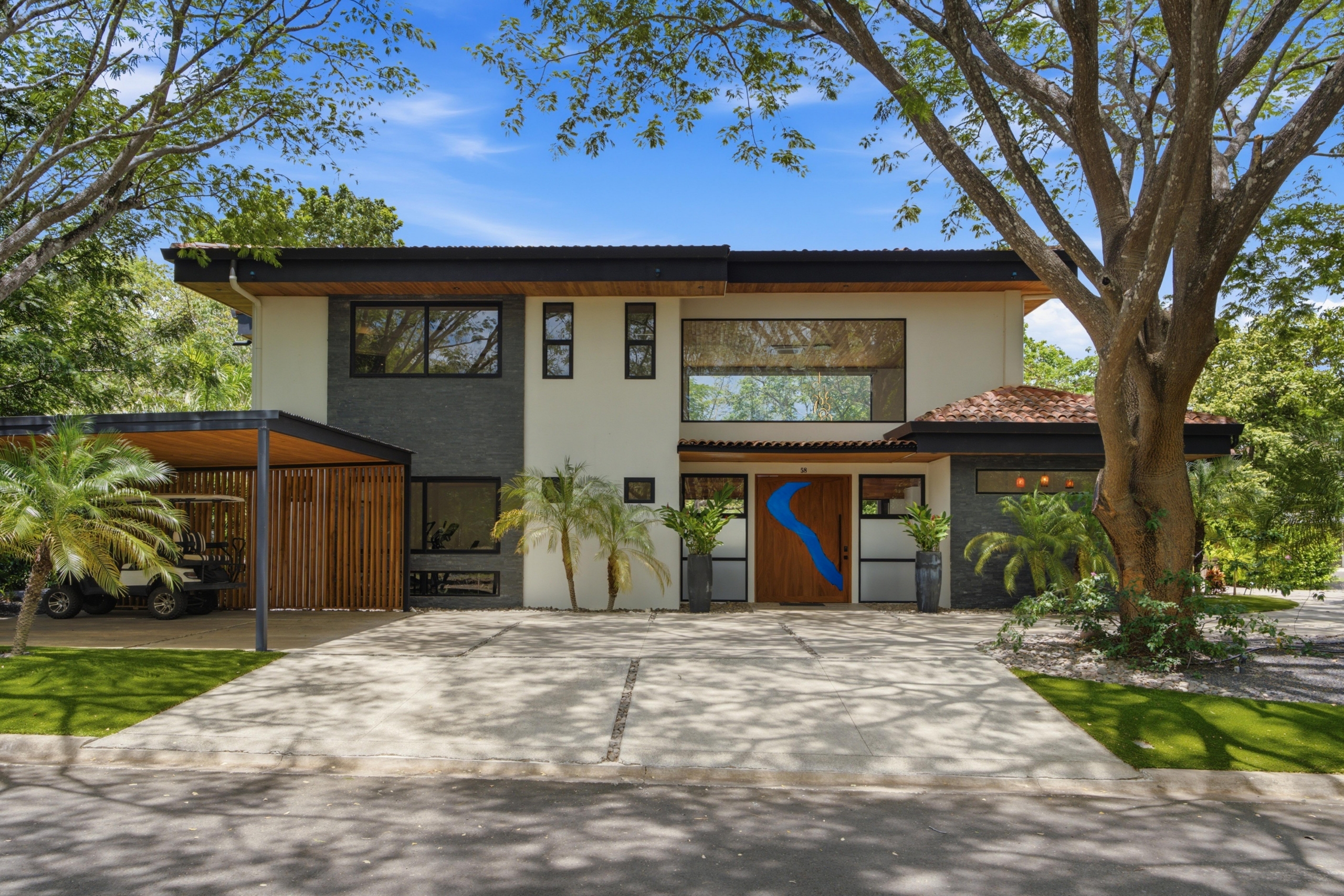 Casa La Ola Perfecta | Hacienda Pinilla Luxury Home