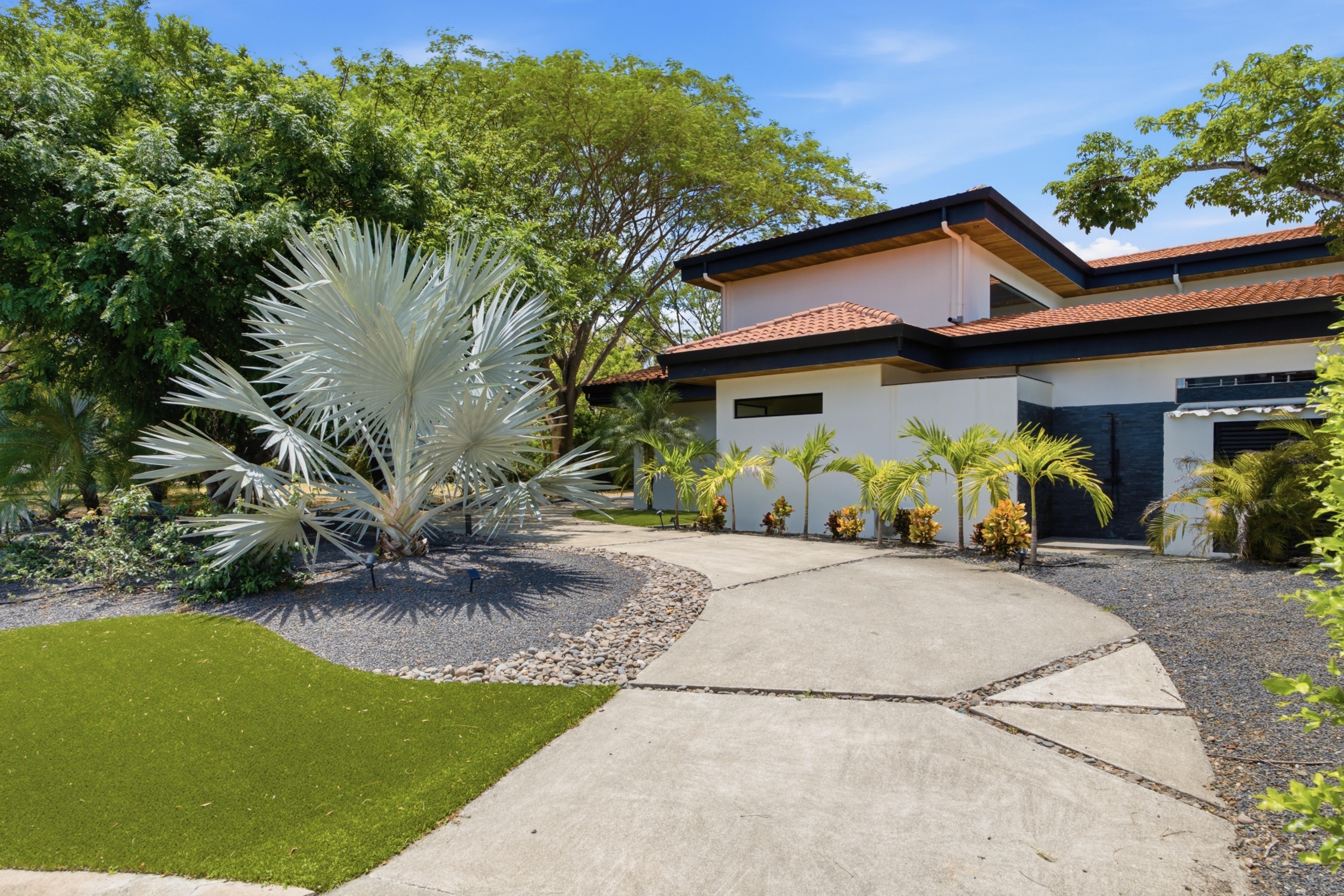 Casa La Ola Perfecta | Hacienda Pinilla Luxury Home