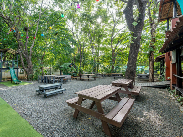 Iconic Commercial Property for Sale in Tamarindo: Pizzería La Baula