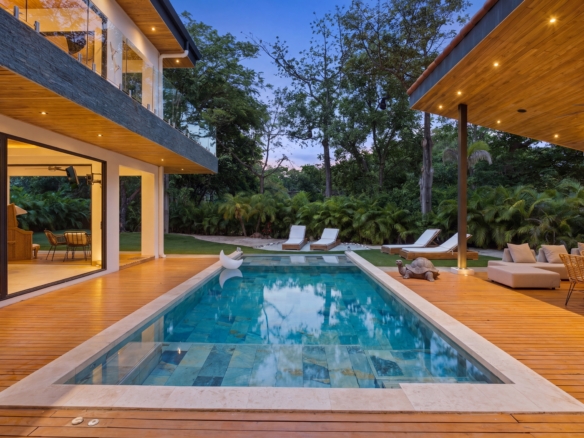 Casa La Ola Perfecta | Hacienda Pinilla Luxury Home